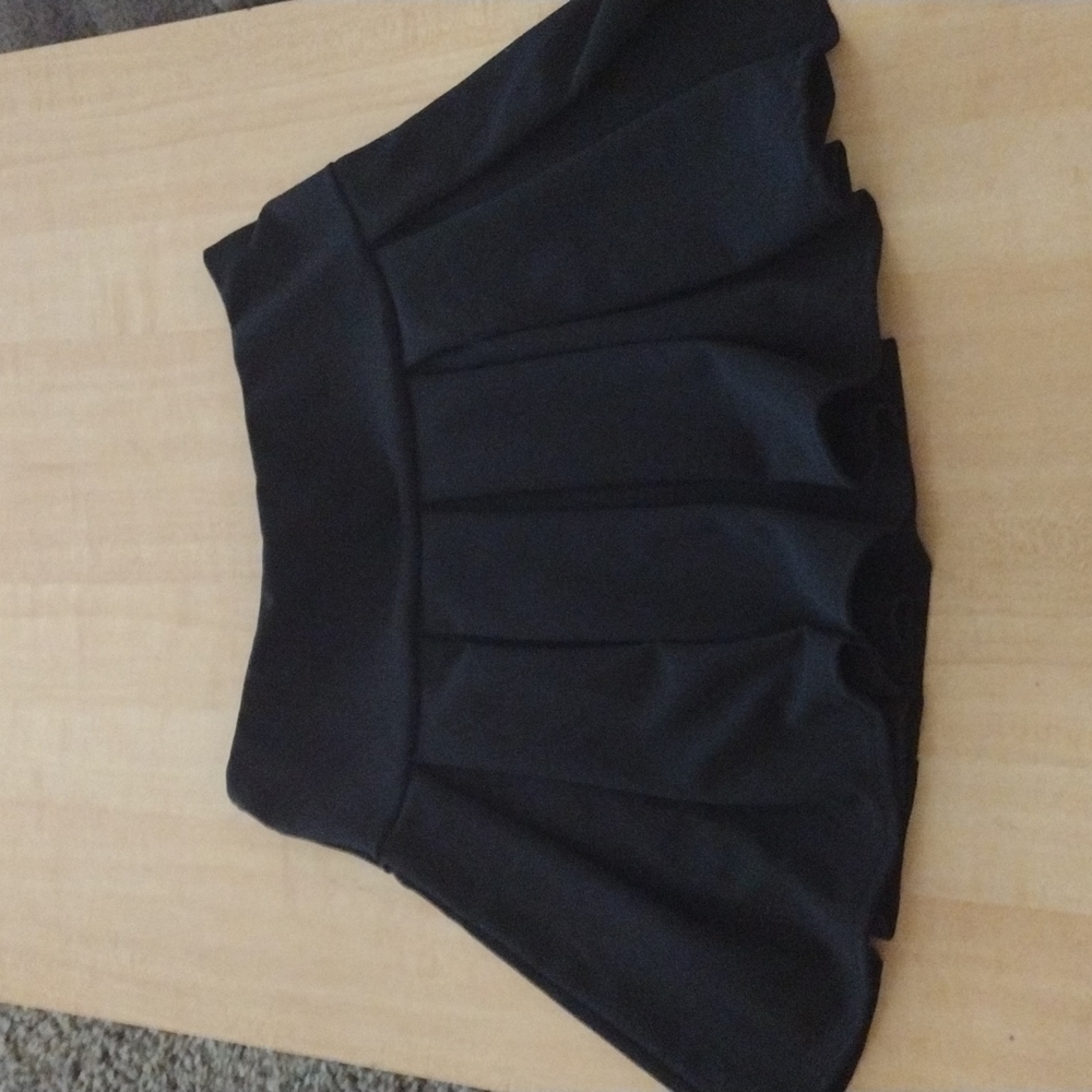 NWOT pleated skirt.  A8